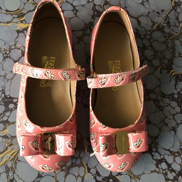Salvatore Ferragamo Other - salvatore ferragamo mini girls pink frog shoes